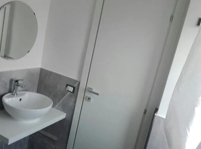 Sunny Konukevi Parma